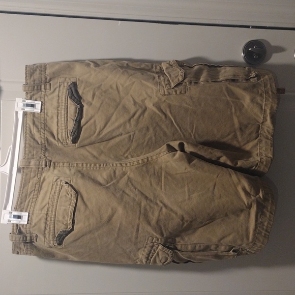 Aeropostale khaki cargo shorts - Picture 2 of 11